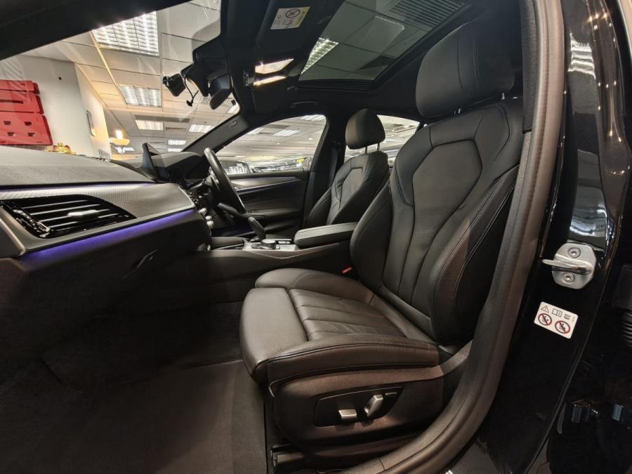 520iA M SPORT (G30) - Image 16